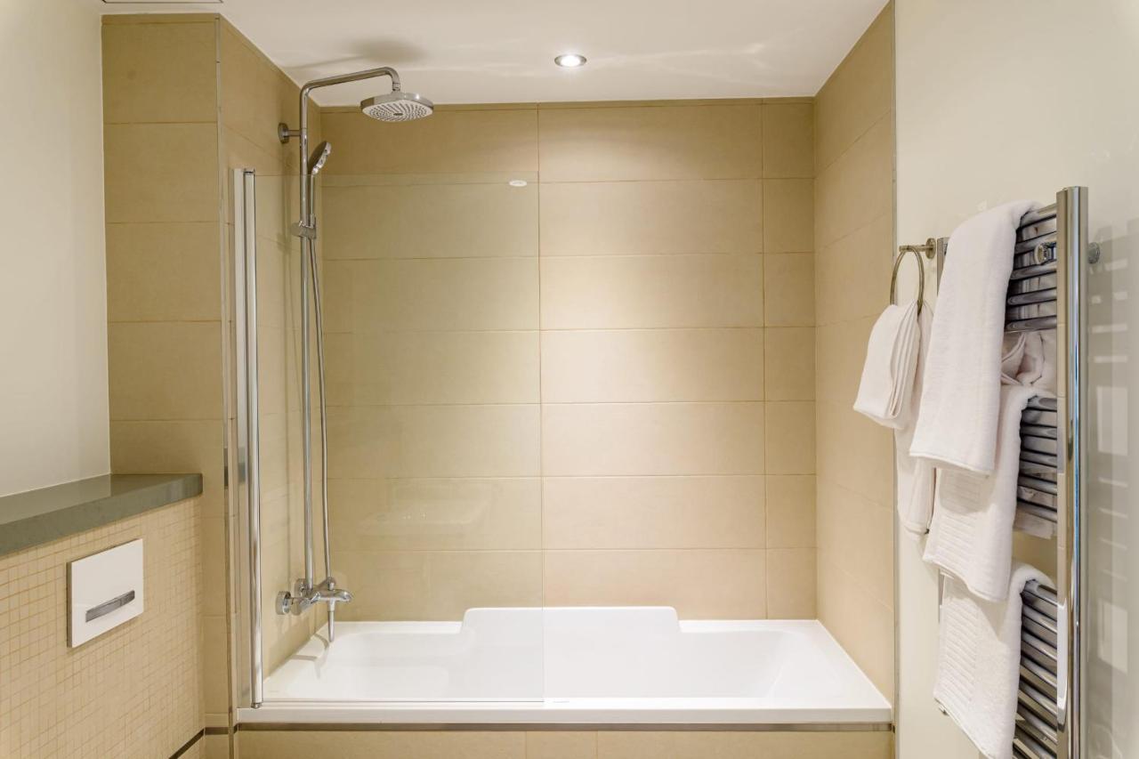 Luxury Modern Apartment With Exceptional Views! Hosted By Sweetstay Gibraltar Exterior photo